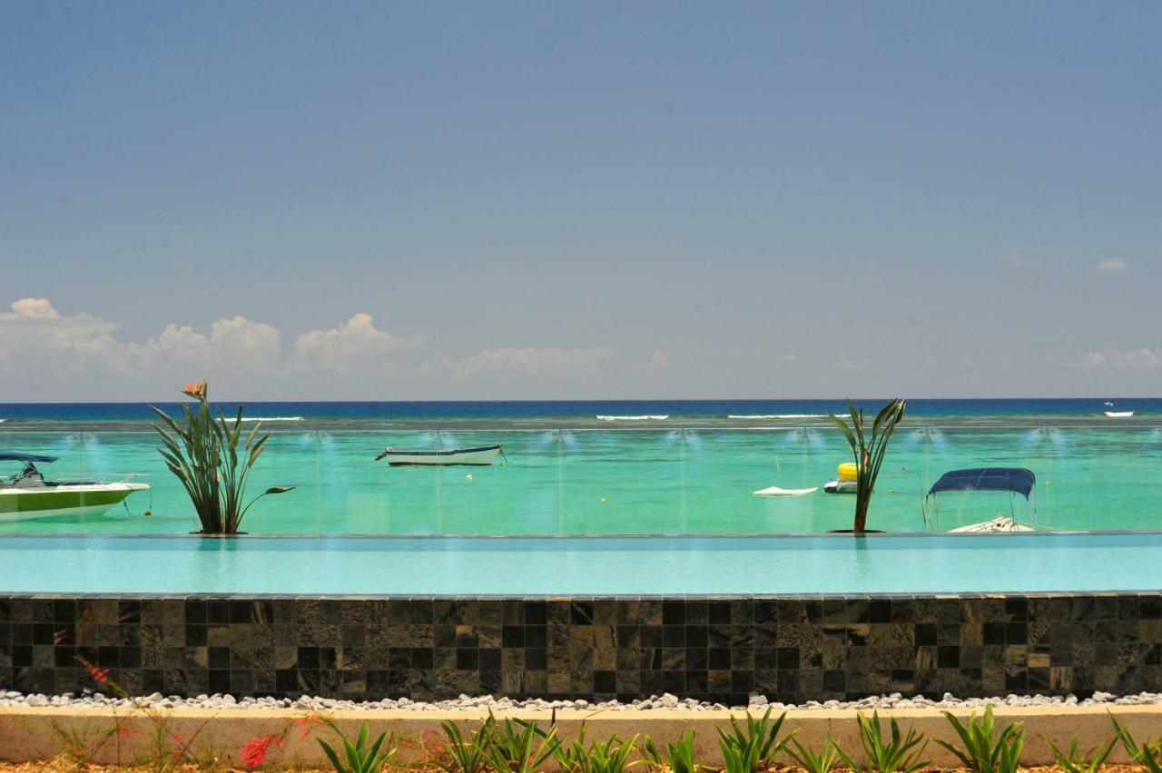 OBiches Beachfront Apartments Trou aux Biches Exterior foto
