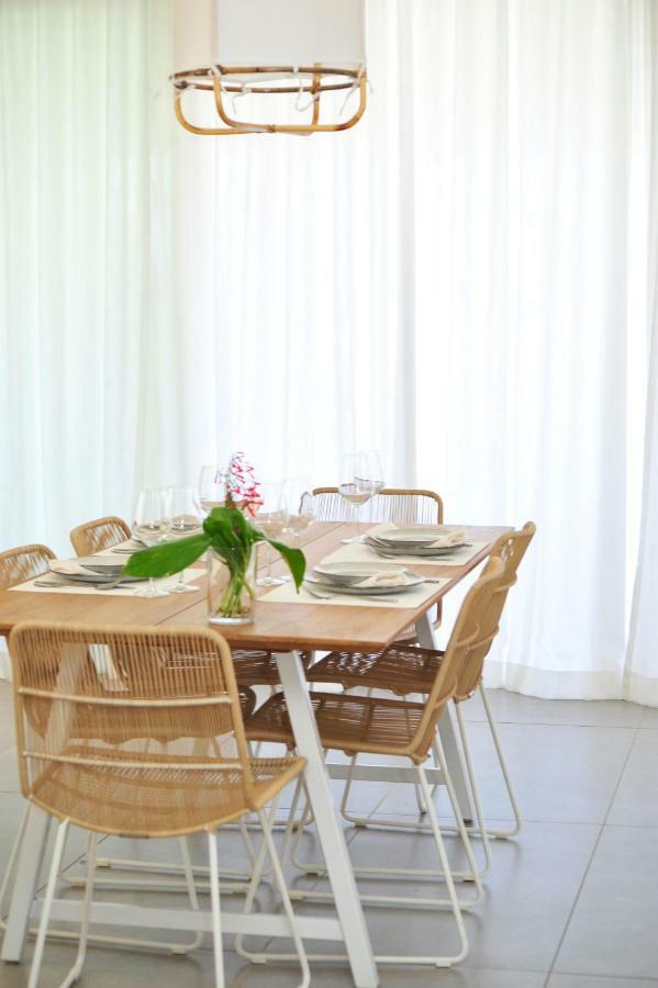 OBiches Beachfront Apartments Trou aux Biches Exterior foto