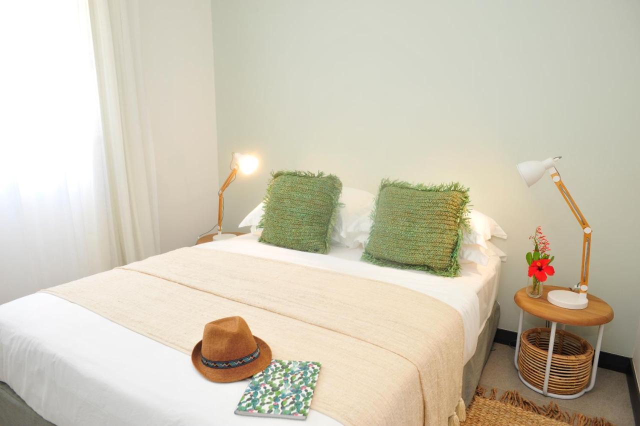 OBiches Beachfront Apartments Trou aux Biches Exterior foto